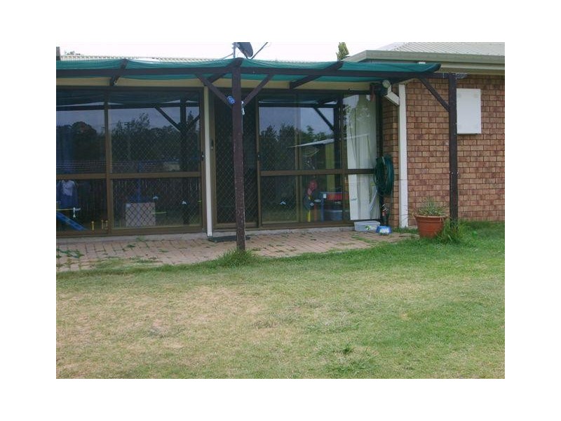 4 Gilbert Crescent, Warwick QLD 4370