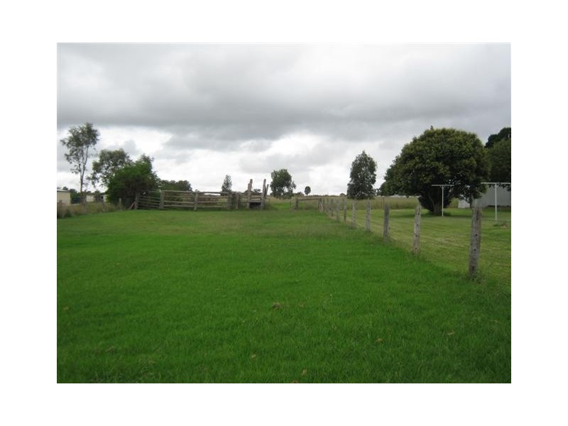 34  Old Emuvale Road, Yangan QLD 4371