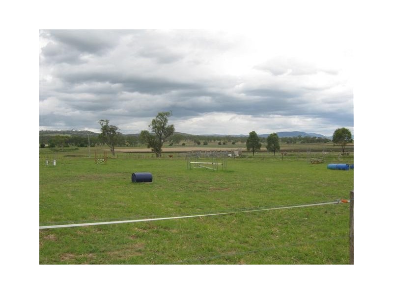 83 Canningvale Road, Warwick QLD 4370