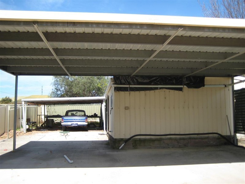 8 Labatt St, Warwick QLD 4370