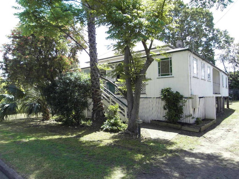8  William Street, Laidley QLD 4341