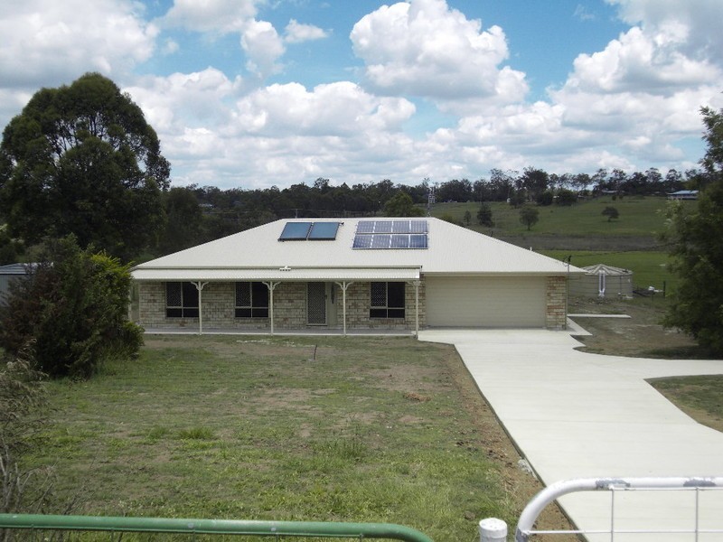 20 Hewett Drive, Regency Downs QLD 4341