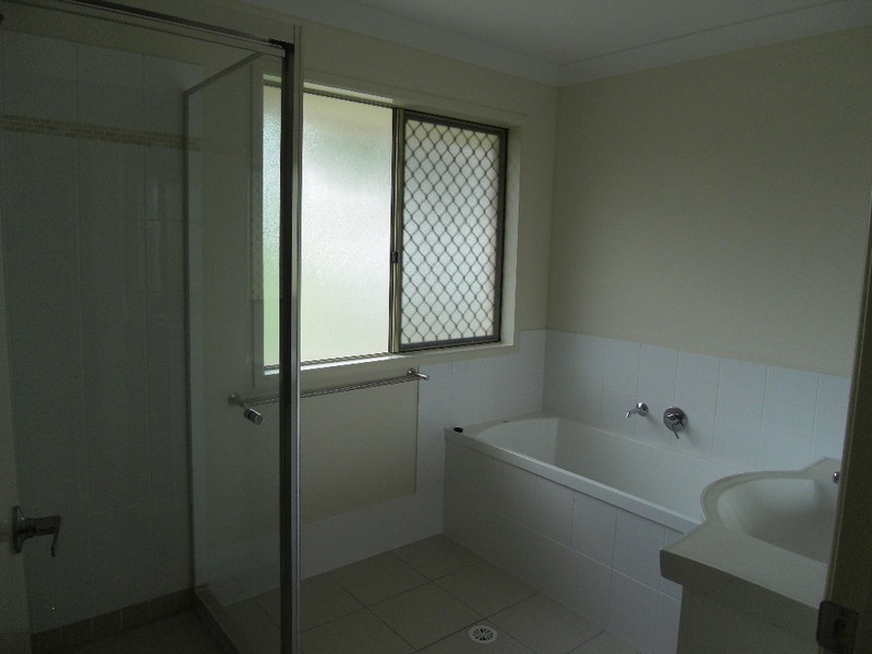 20 Hewett Drive, Regency Downs QLD 4341