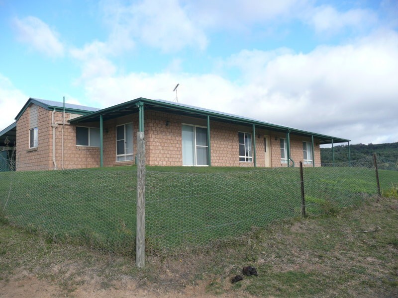 4 Simpson Drive, Mulgowie QLD 4341