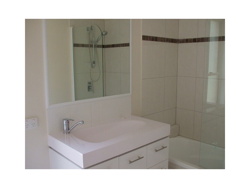 Brooloo QLD 4570