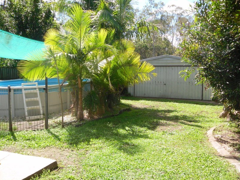 Brooloo QLD 4570