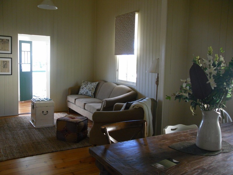 16 Elizabeth St, Imbil QLD 4570