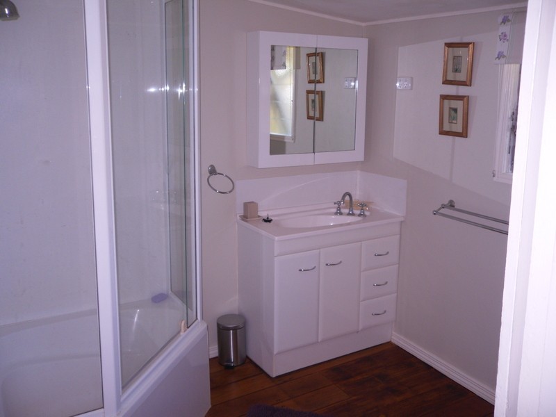 16 Elizabeth St, Imbil QLD 4570