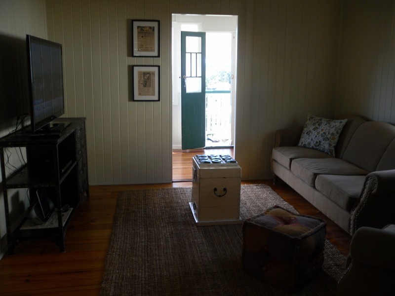 16 Elizabeth St, Imbil QLD 4570