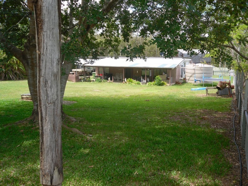 Brooloo QLD 4570