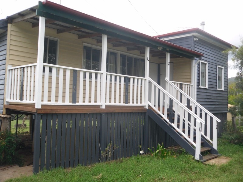 Brooloo QLD 4570