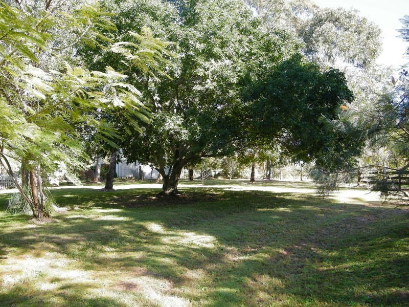 72 Sutton, Brooloo QLD 4570
