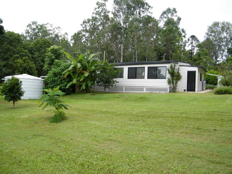 14 Parry Street, Brooloo QLD 4570