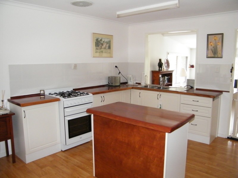 14 Parry Street, Brooloo QLD 4570