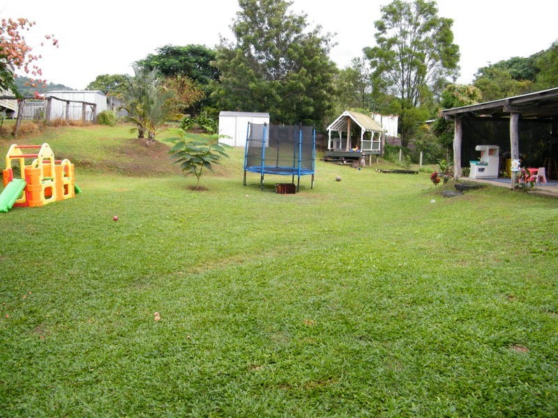 6 Edward, Imbil QLD 4570