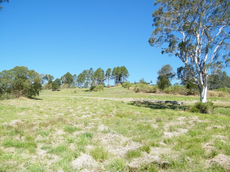 12 Oak Court, Carters Ridge QLD 4563