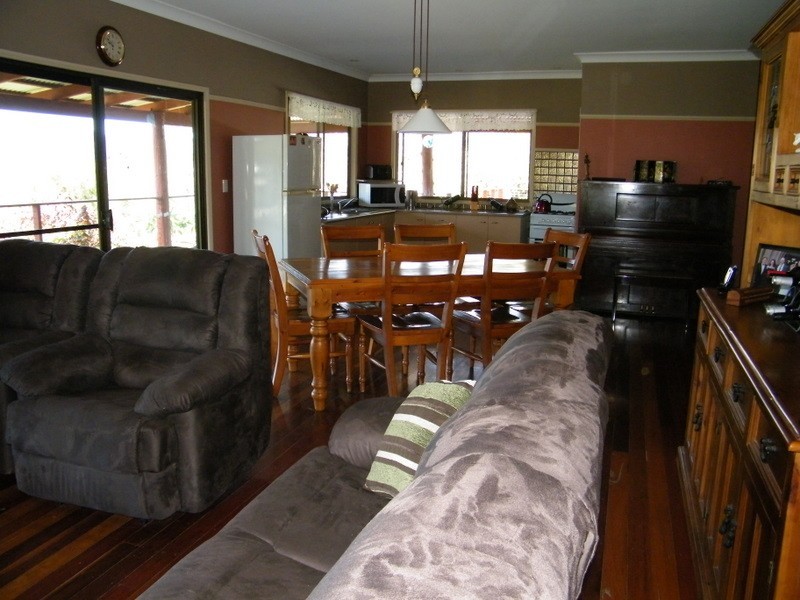 11 Breakneck, Brooloo QLD 4570