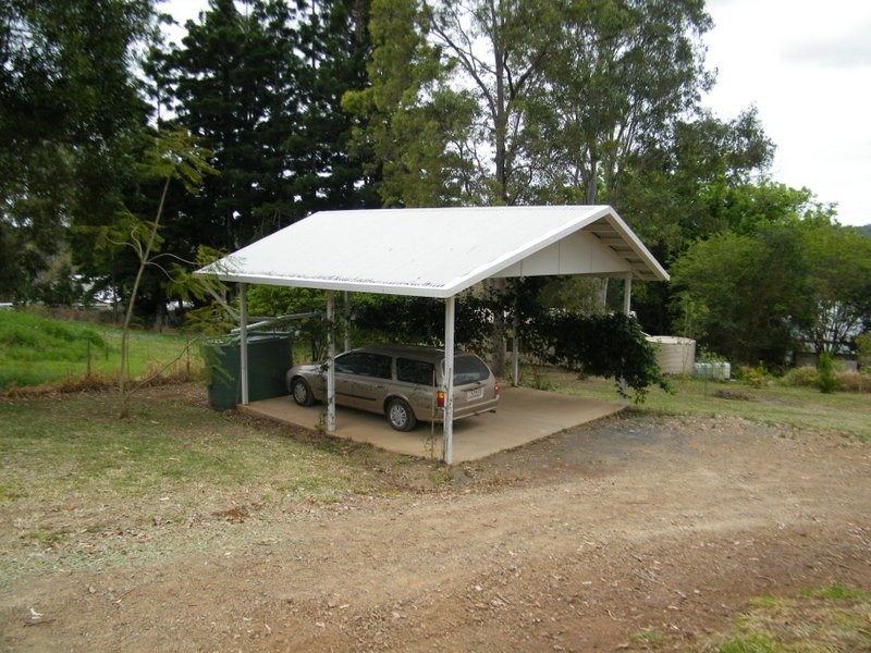 10 George, Brooloo QLD 4570