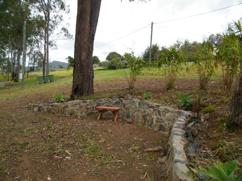 10 George, Brooloo QLD 4570