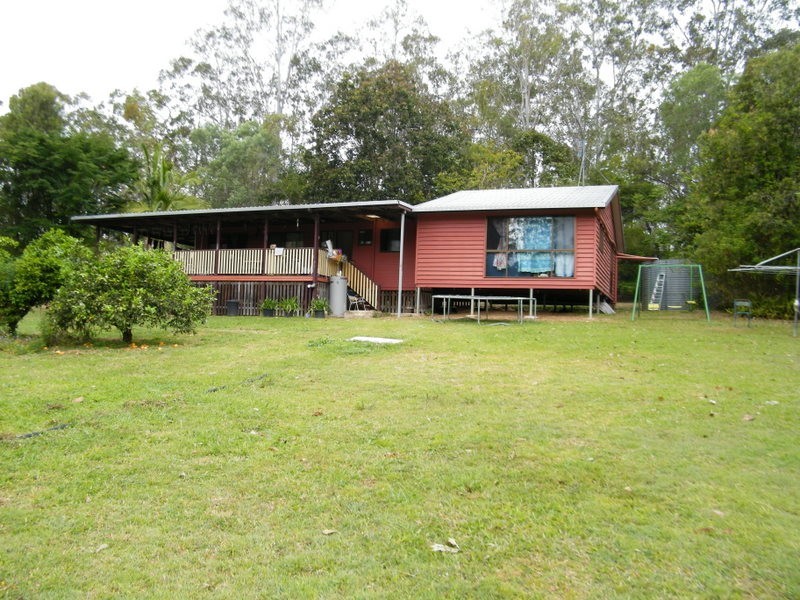 4 Parry, Brooloo QLD 4570