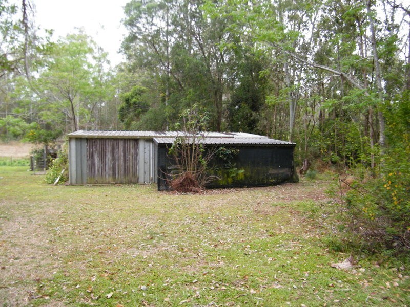 4 Parry, Brooloo QLD 4570