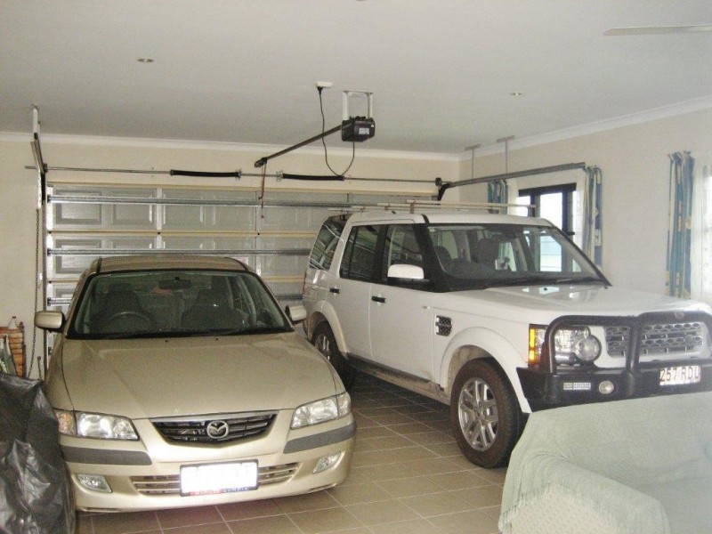 15 Marine Pde, Cardwell QLD 4849