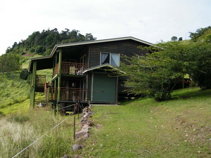 183 Robinson Road, Calico Creek QLD 4570