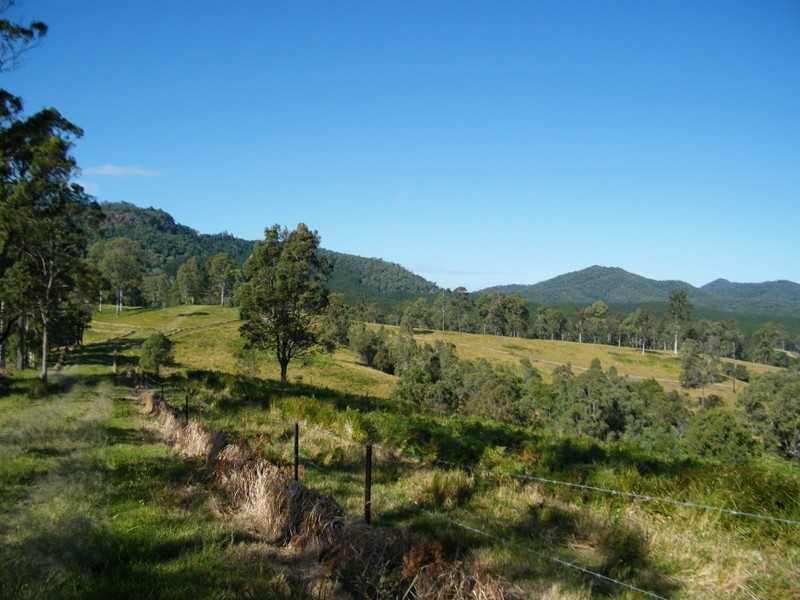 Brooloo QLD 4570