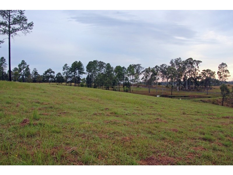 11 Kiaka, Lagoon Pocket QLD 4570