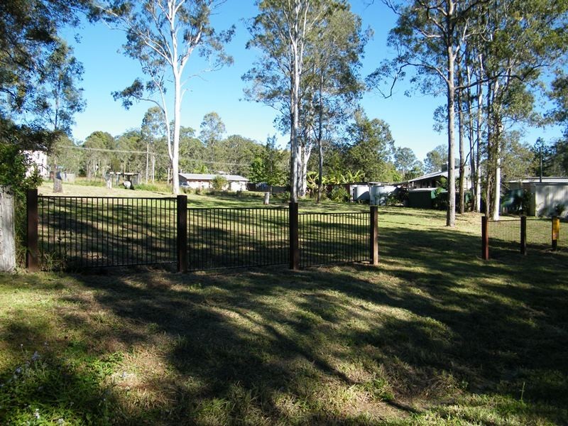 Brooloo QLD 4570