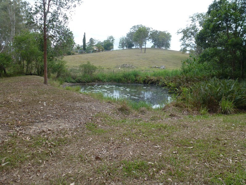 76 Sutton, Brooloo QLD 4570