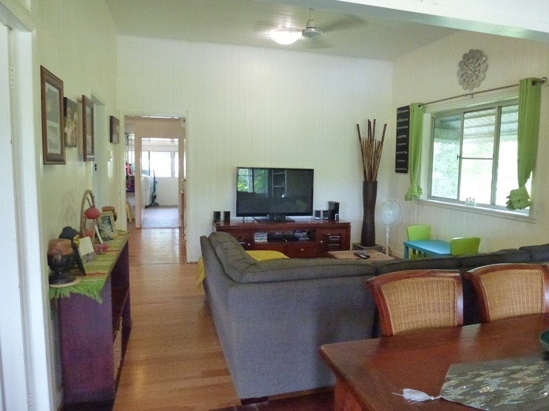 8 Yabba Road, Imbil QLD 4570