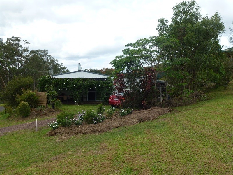 13 George Street, Brooloo QLD 4570