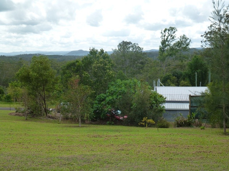 13 George Street, Brooloo QLD 4570