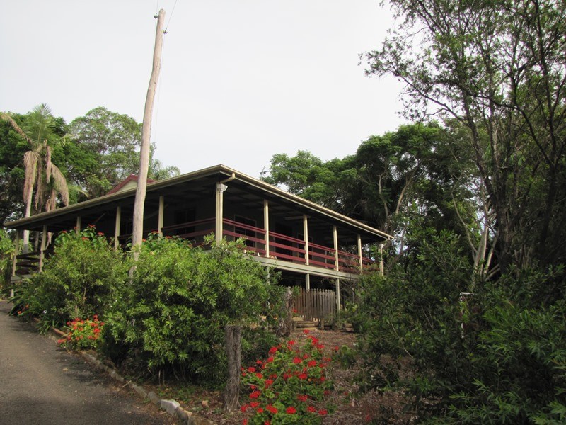 874 McIntosh Creek Road, Calico Creek QLD 4570