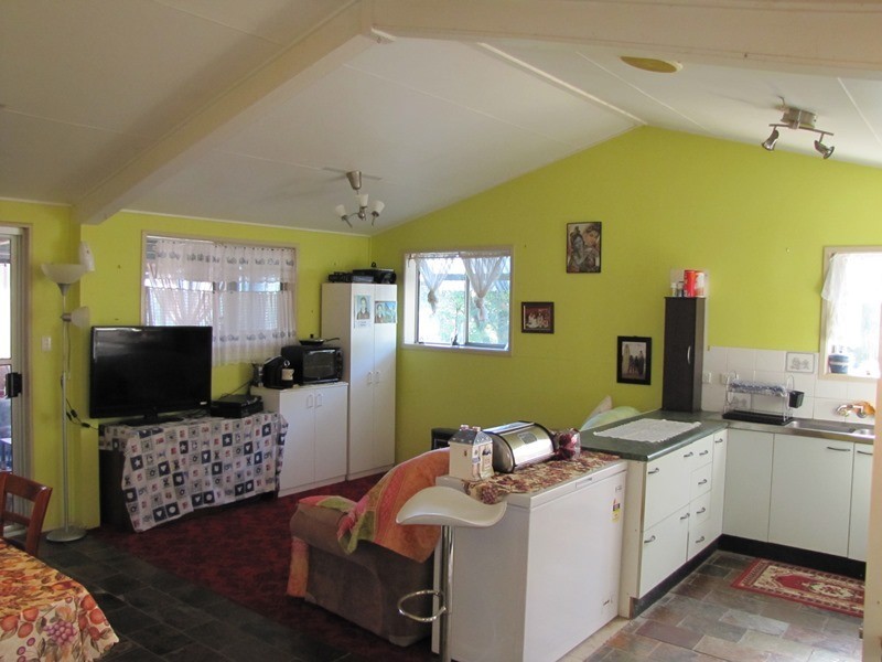 81 Deans Road, The Palms QLD 4570