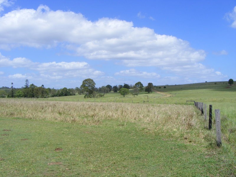 245 Pioneer Road, Mungar QLD 4650