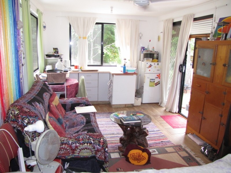 76 Sutton Street, Brooloo QLD 4570