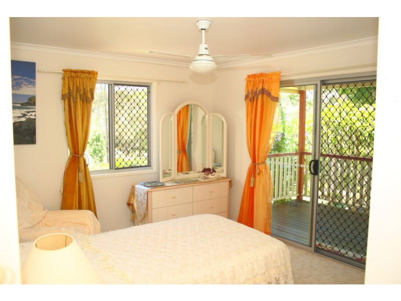 Brooloo QLD 4570