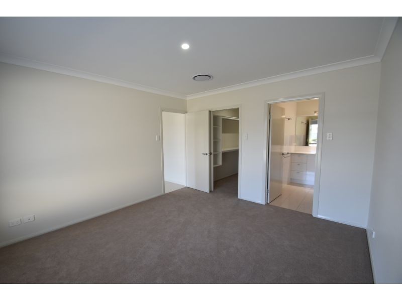 1/3 Paul Bradley Drive, Goondiwindi QLD 4390