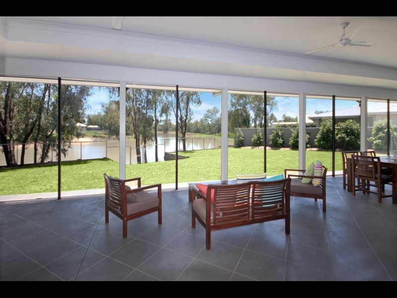 1 Paul Bradley Drive, Goondiwindi QLD 4390