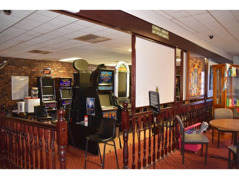 106-110 Alfred Street, St George QLD 4487