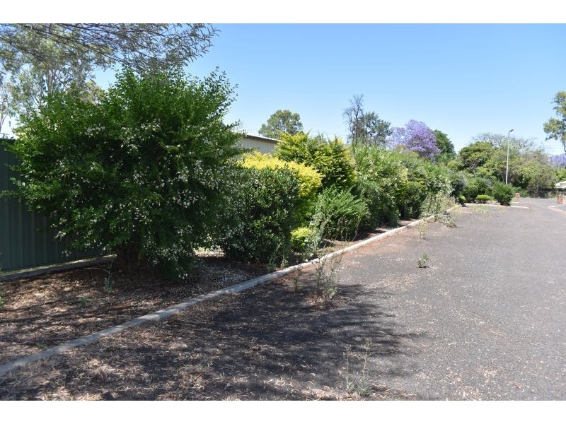 106-110 Alfred Street, St George QLD 4487