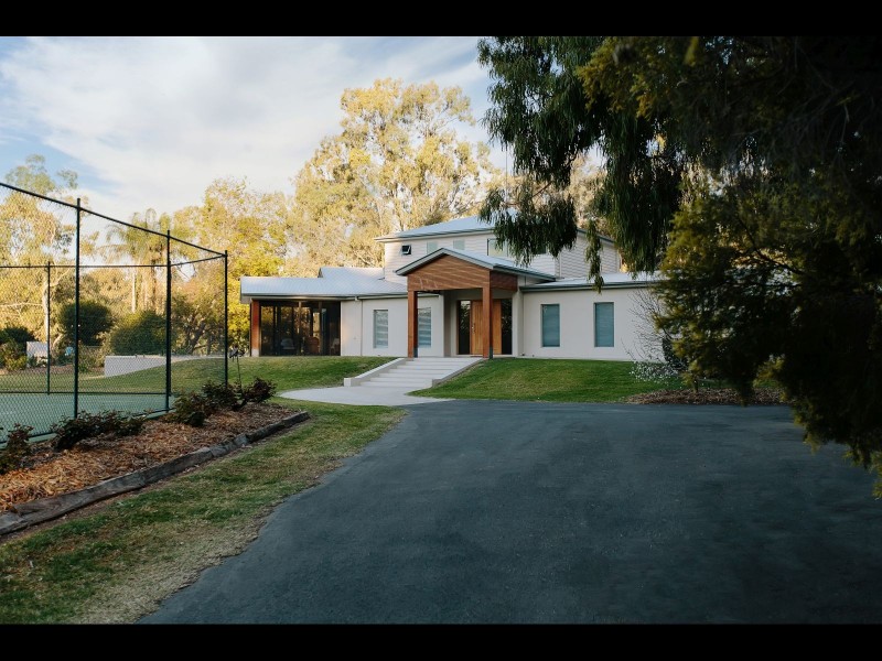 37 Clarkes Road, Goondiwindi QLD 4390