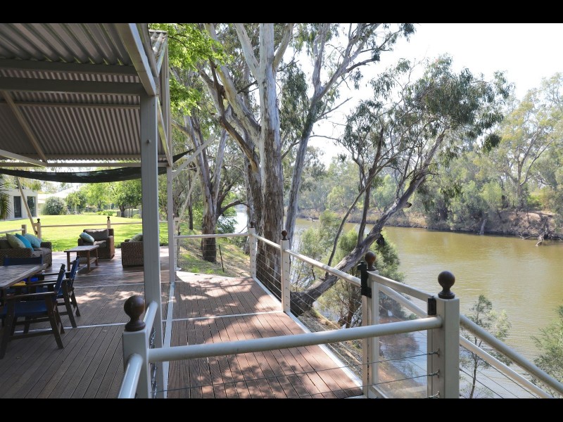 37 Clarkes Road, Goondiwindi QLD 4390