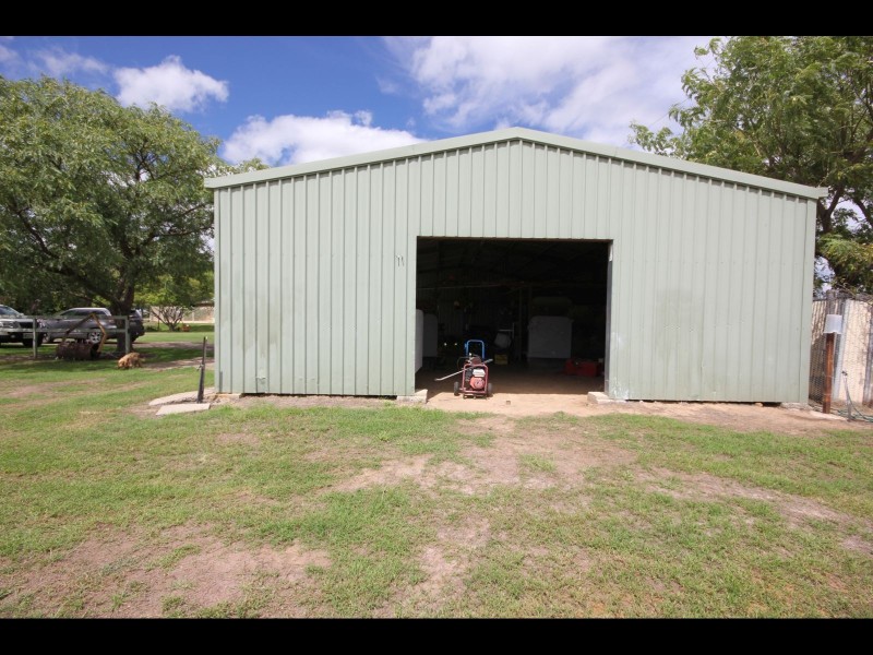 61 Gurners Lane, Goondiwindi QLD 4390