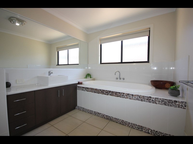 1 GORE STREET, Goondiwindi QLD 4390