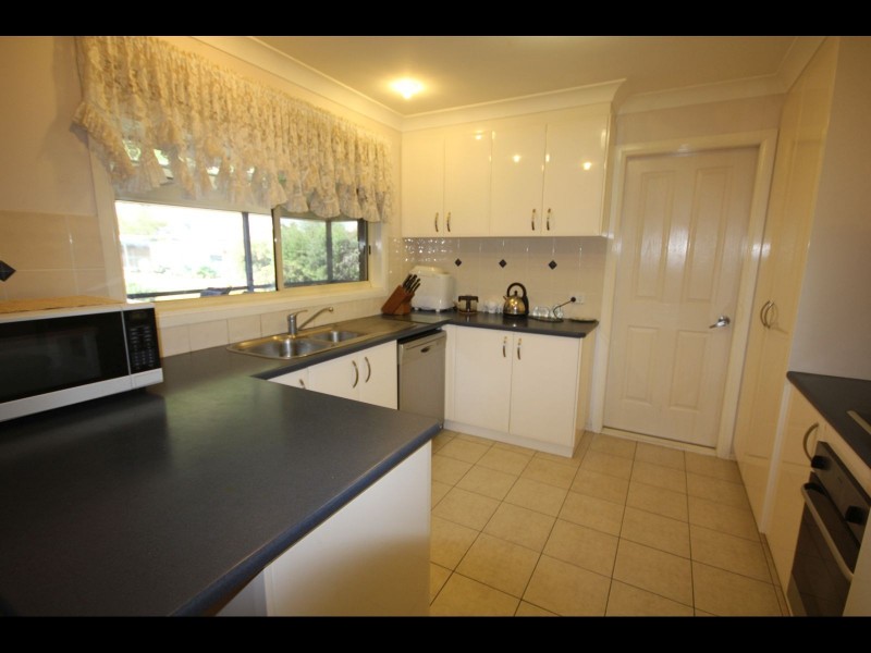 14 BERNBOROUGH PLACE, Goondiwindi QLD 4390