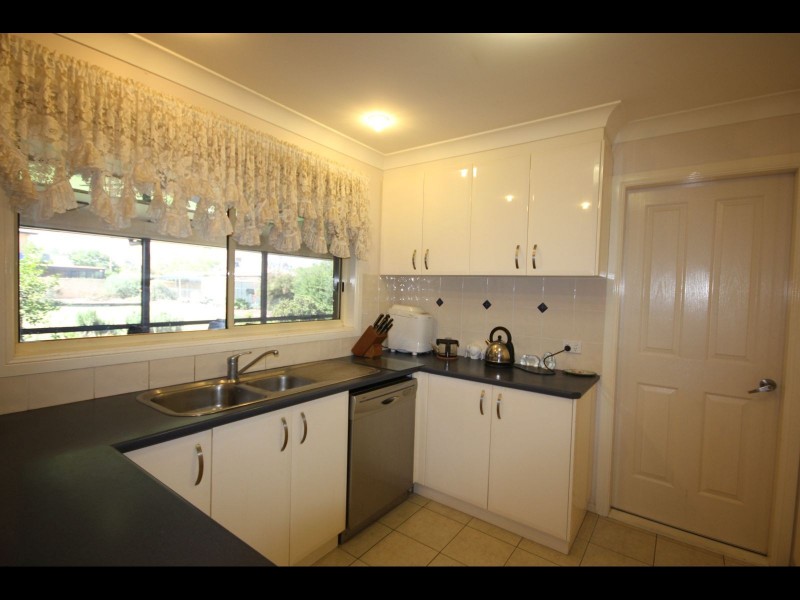 14 BERNBOROUGH PLACE, Goondiwindi QLD 4390