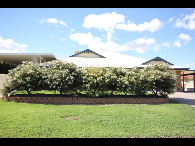 14 BERNBOROUGH PLACE, Goondiwindi QLD 4390